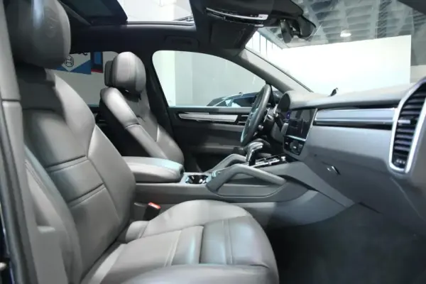 Porsche Cayenne E-Hybrid Platinum Edition 23