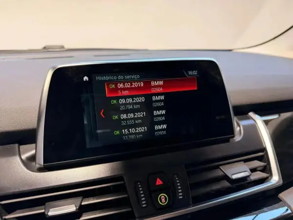 BMW 216 Active Tourer d Line Sport Auto 22