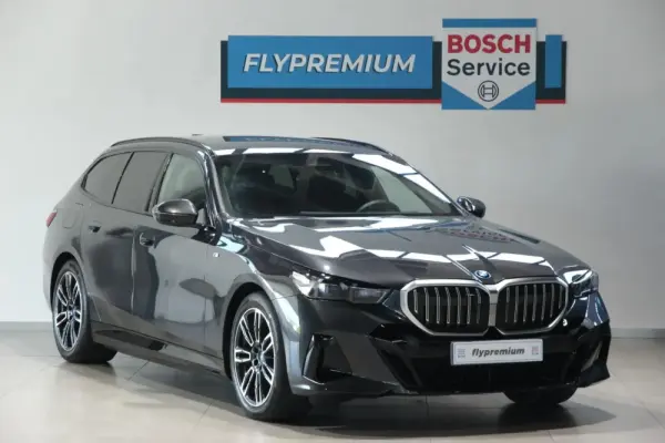 BMW 530 e Pack Desportivo M 4