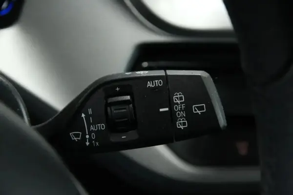 BMW 116 i Advantage 12