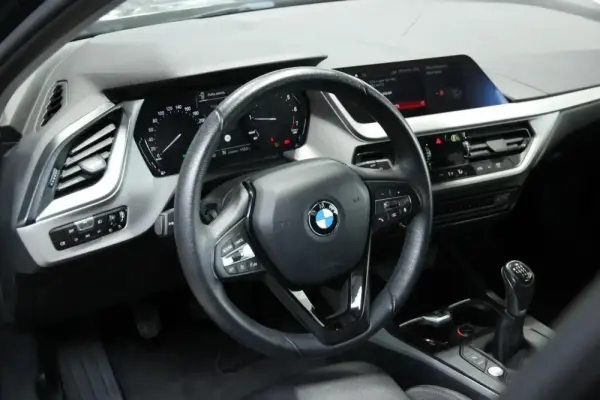 BMW 116 i Advantage 11