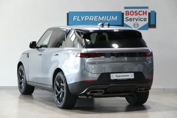 Land Rover Range Rover Sport 3.0 P440e Dynamic SE 34