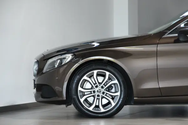 Mercedes-Benz C 250 d Cabrio Aut. 29