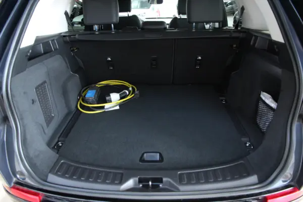 Land Rover Discovery Sport 1.5 I3 P300e AWD SE 26
