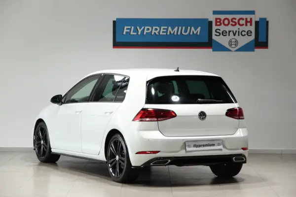 Volkswagen Golf 1.6 TDI R-Line DSG 22