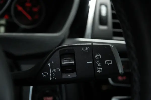 BMW 318 d Line Sport Auto 15