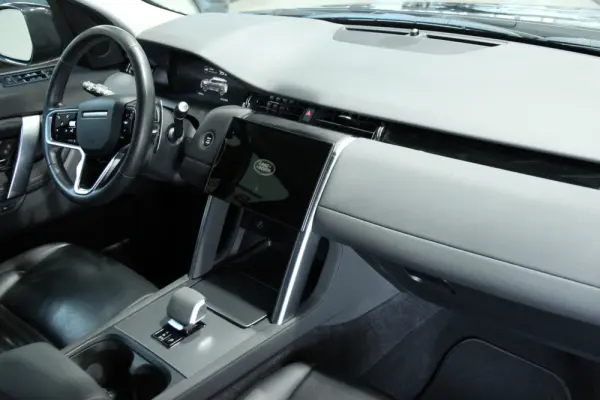 Land Rover Discovery Sport 1.5 I3 P300e AWD SE 5