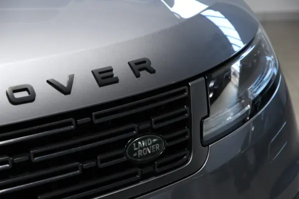 Land Rover Range Rover Sport 3.0 P440e Dynamic SE 3