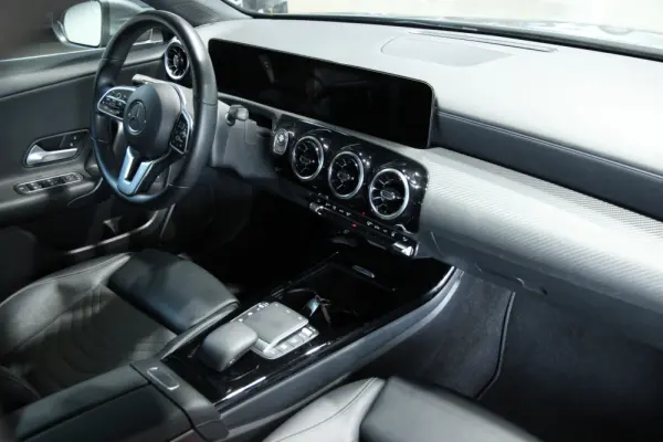 Mercedes-Benz A 250 e Style Plus 6
