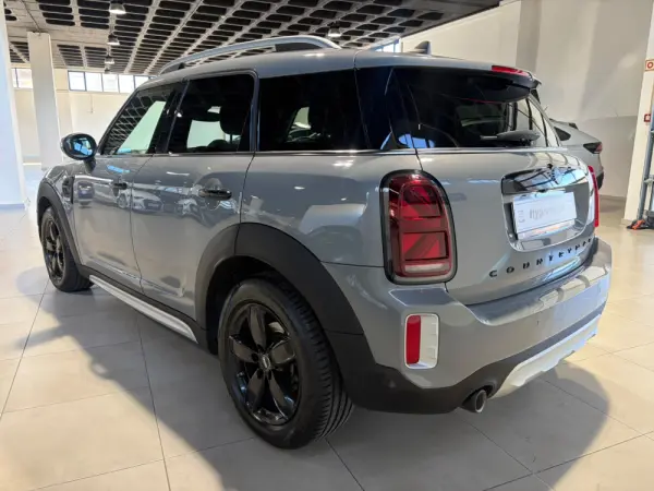 MINI Countryman Auto D Black Edition 9