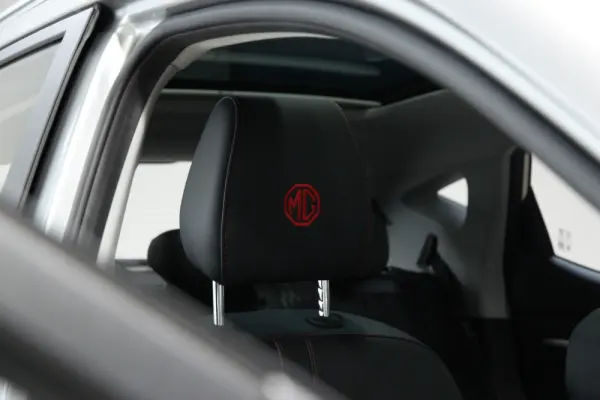 MG ZS 1.0 T-GDI Luxury 6
