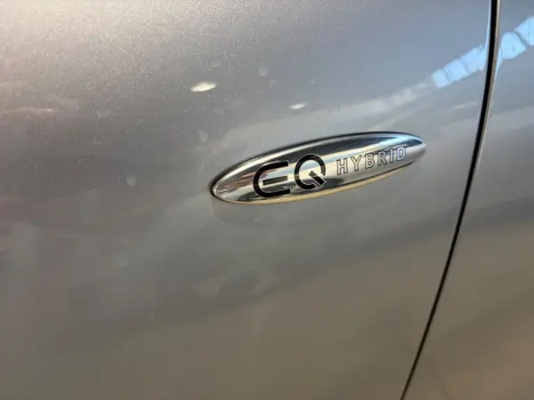 Mercedes-Benz CLA 250 e 8G-DCT AMG Line 11