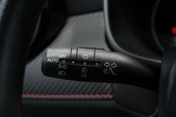 MG ZS 1.0 T-GDI Luxury 16