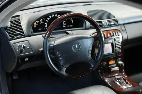 Mercedes-Benz CL 600 Coupé 12