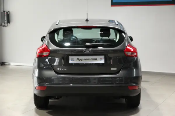 Ford Focus 1.0 EcoBoost Business 4