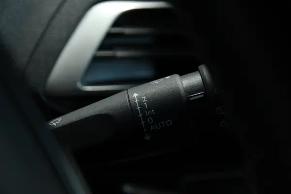 Peugeot 3008 PureTech 130 Stop & Start GPF Active 17