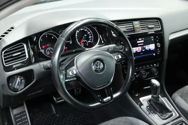 Volkswagen Golf 1.6 TDI R-Line DSG 7