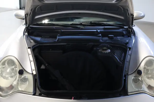 Porsche 911 (996) Carrera 26