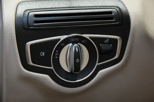 Mercedes-Benz C 250 d Cabrio Aut. 11