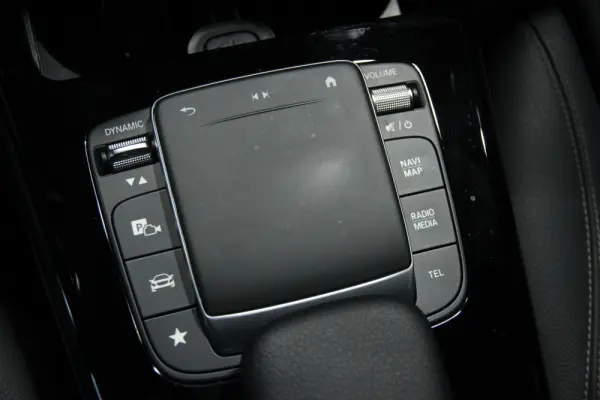 Mercedes-Benz A 250 e Style Plus 12