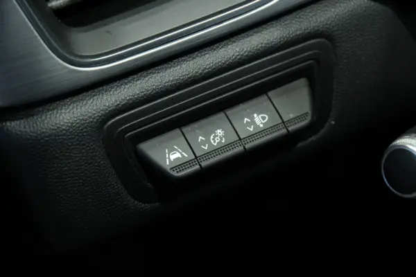 Renault Captur 1.0 TCe Exclusive 9