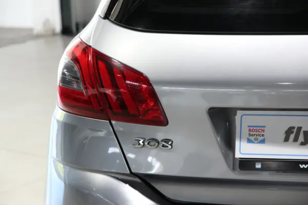 Peugeot 308 1.6 BlueHDi Allure 27