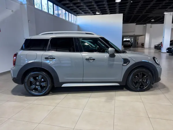 MINI Countryman Auto D Black Edition 4
