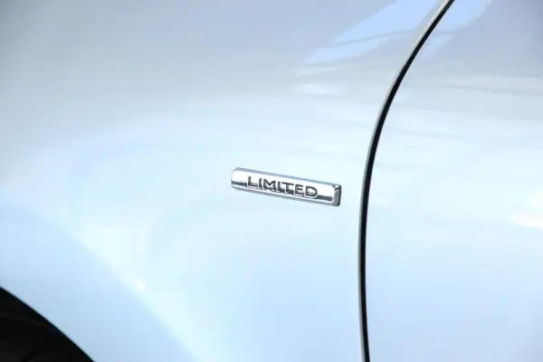 Renault Clio 0.9 TCe Limited Edition 4
