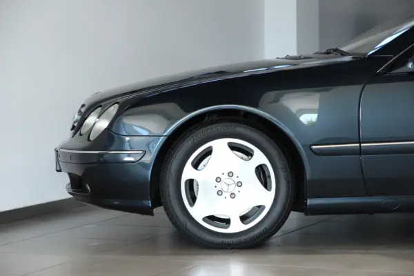 Mercedes-Benz CL 600 Coupé 4