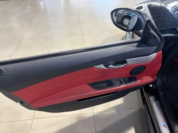 BMW Z4 23 i Auto 8