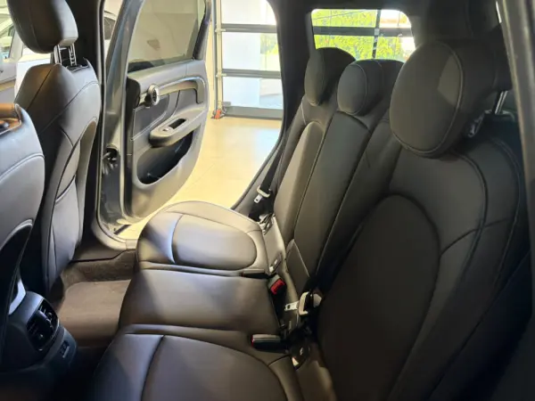 MINI Countryman Auto D Black Edition 25