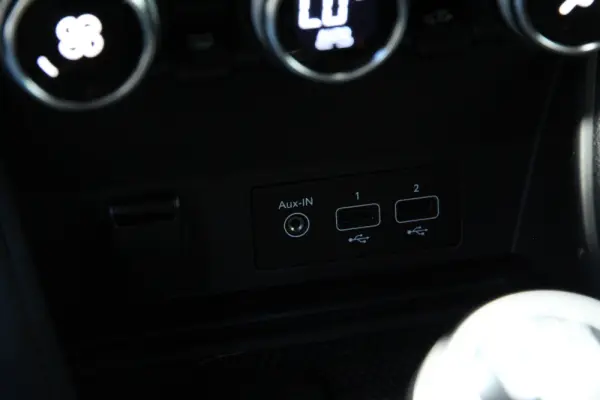 Renault Captur Outro 15