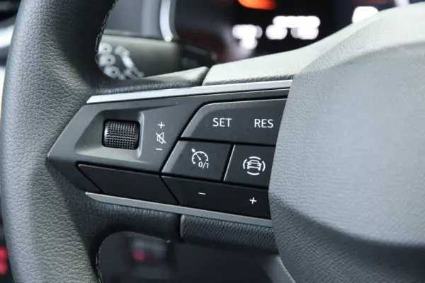 SEAT Arona 1.0 TSI Xperience DSG 13