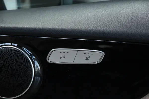 Mercedes-Benz C 250 d Cabrio Aut. 6