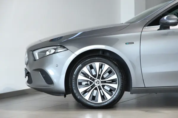 Mercedes-Benz A 250 e Style Plus 25