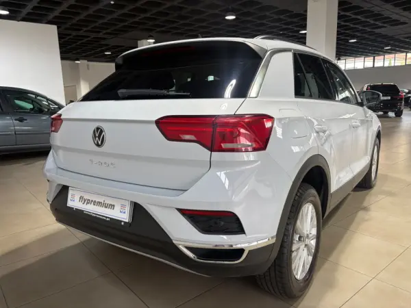 Volkswagen T-Roc 9