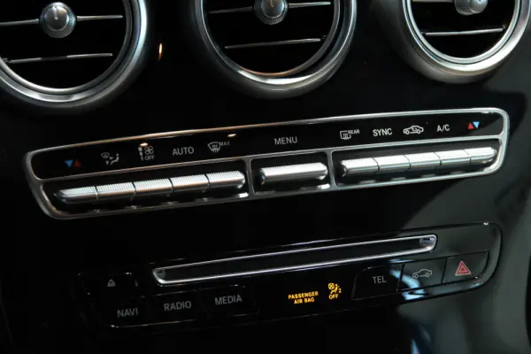 Mercedes-Benz C 250 d Cabrio Aut. 12