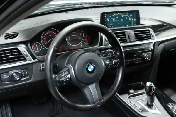 BMW 318 d Line Sport Auto 7