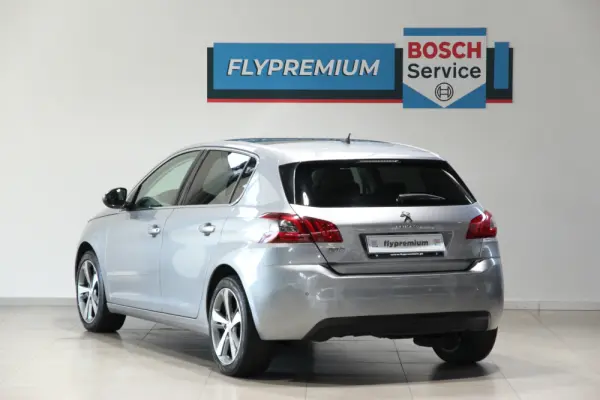 Peugeot 308 1.6 BlueHDi Allure 26