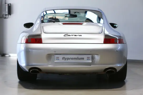 Porsche 911 (996) Carrera 31