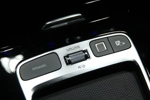 Mercedes-Benz CLA 250 e Shooting Brake AMG Line 14