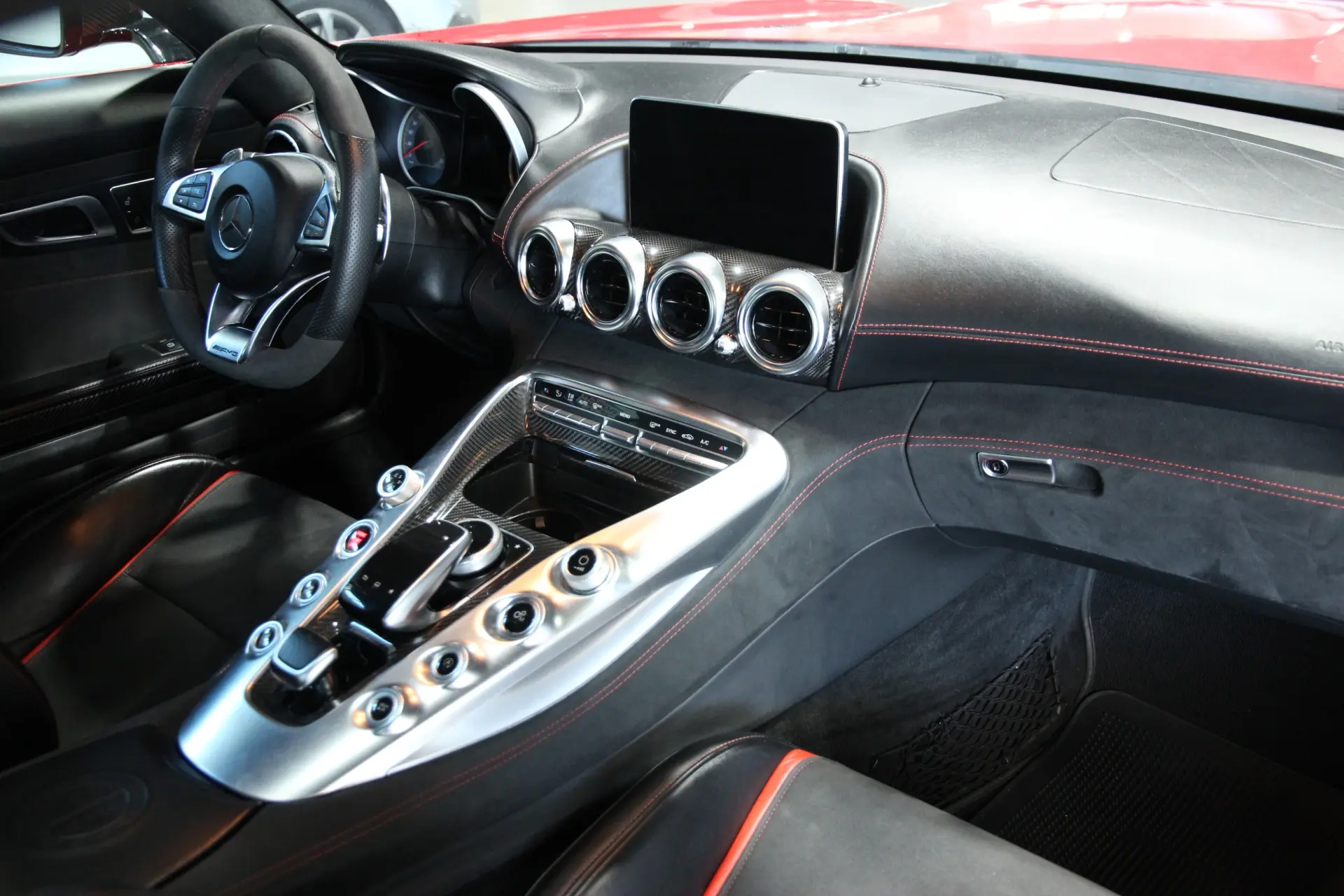 Mercedes-Benz AMG GT S 8