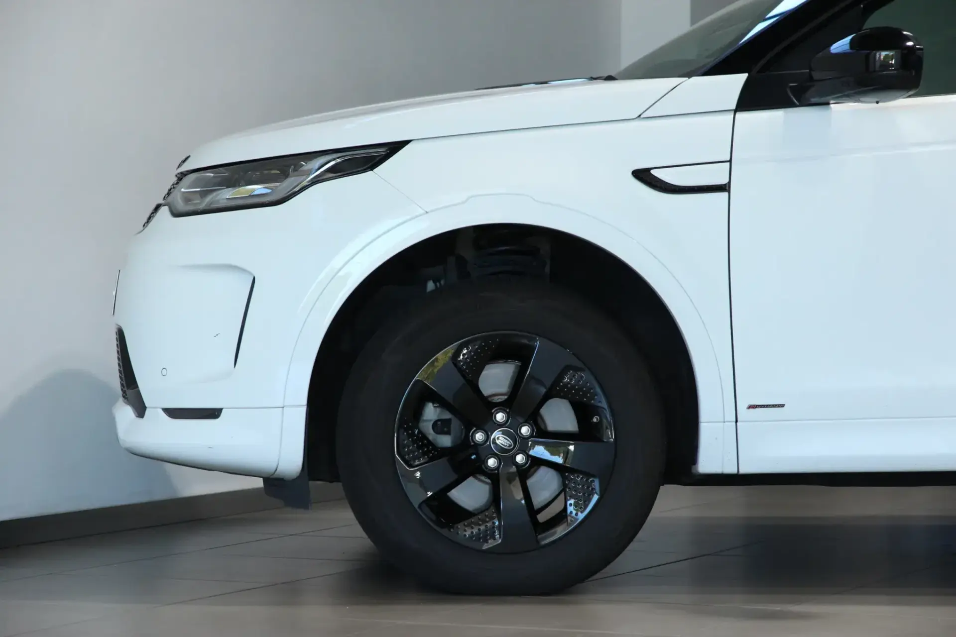 Land Rover Discovery Sport 2.0 eD4 R-Dynamic SE 7L 24
