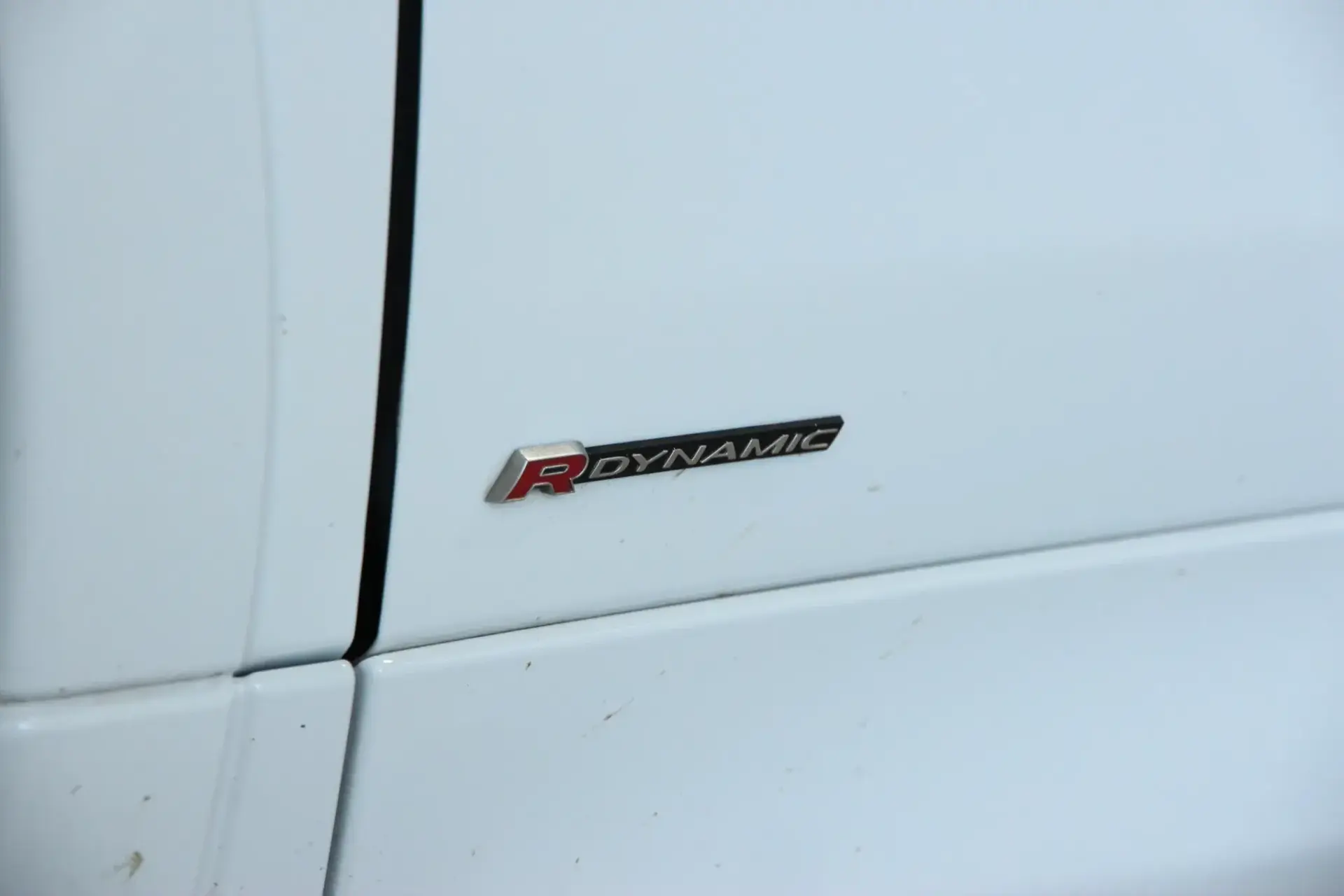 Land Rover Discovery Sport 2.0 eD4 R-Dynamic SE 7L 25