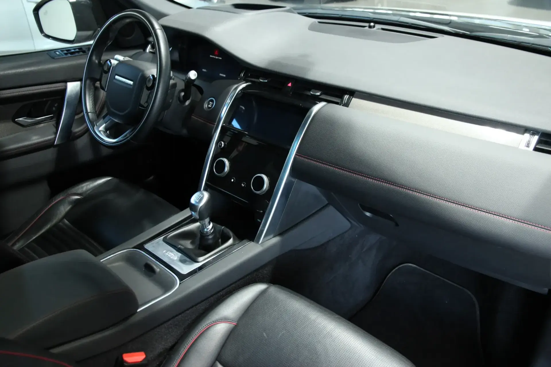 Land Rover Discovery Sport 2.0 eD4 R-Dynamic SE 7L 28