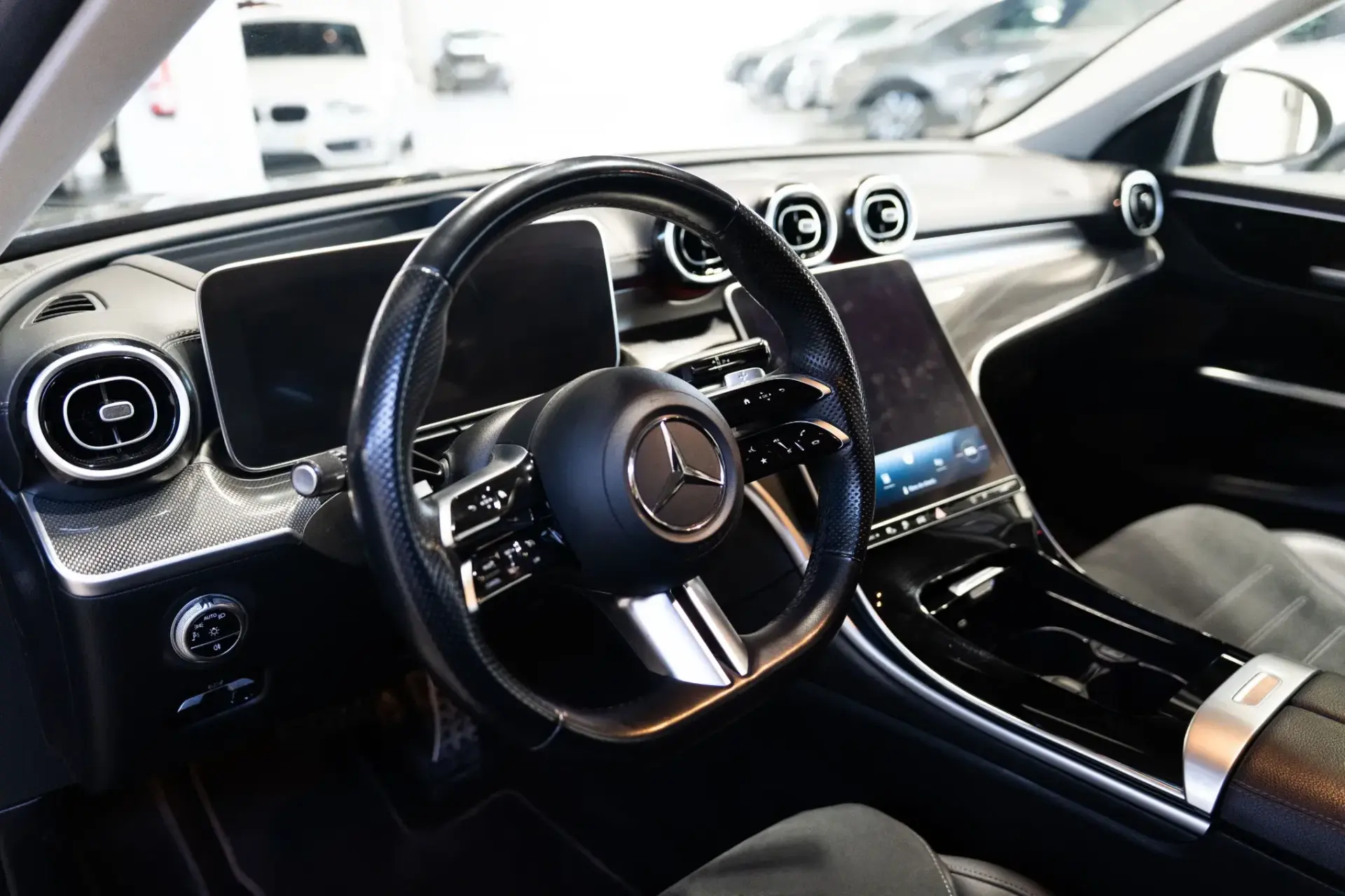 Mercedes-Benz C 300 e T 9G-TRONIC AMG Line 2