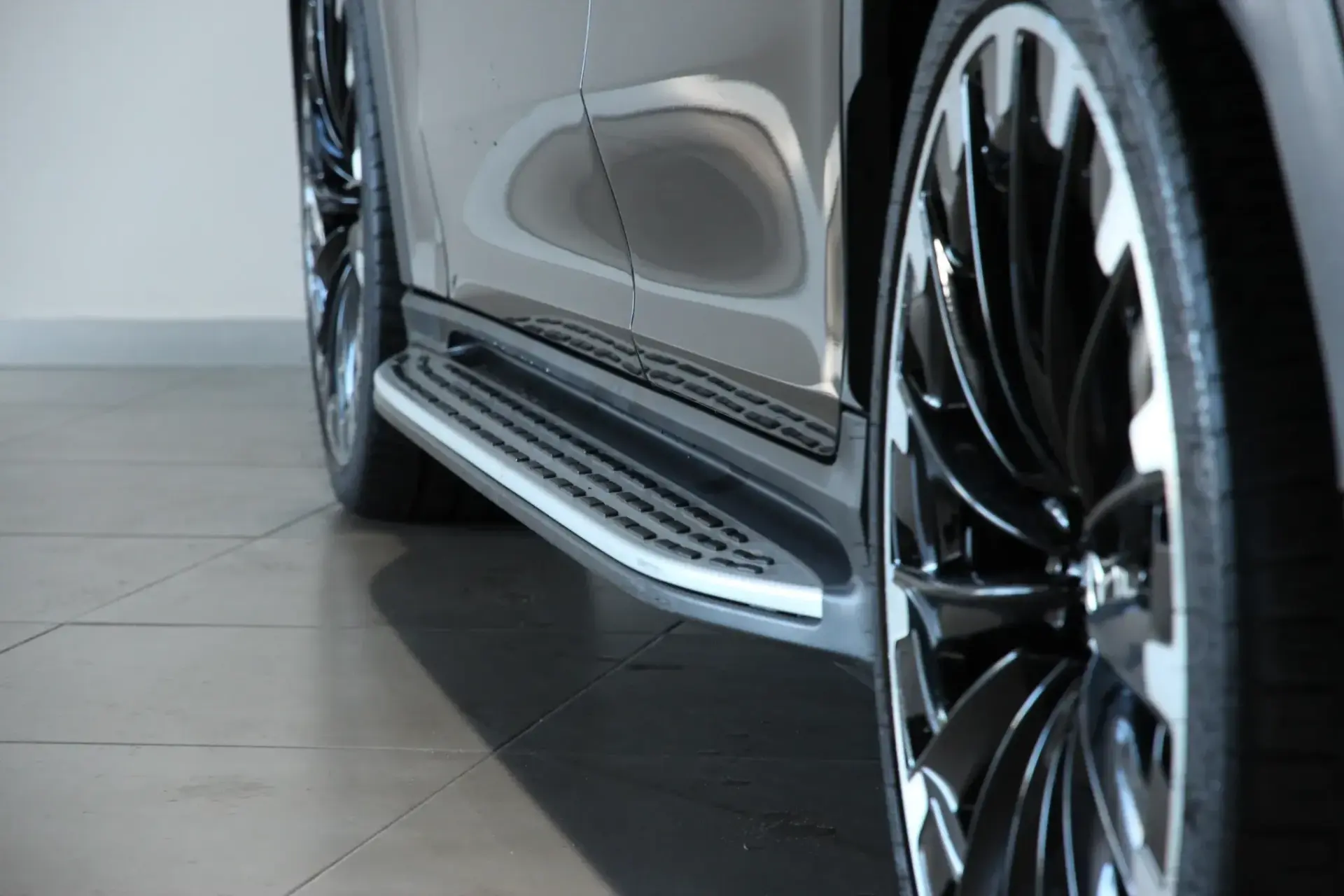 Mercedes-Benz EQE SUV 500 4Matic 2