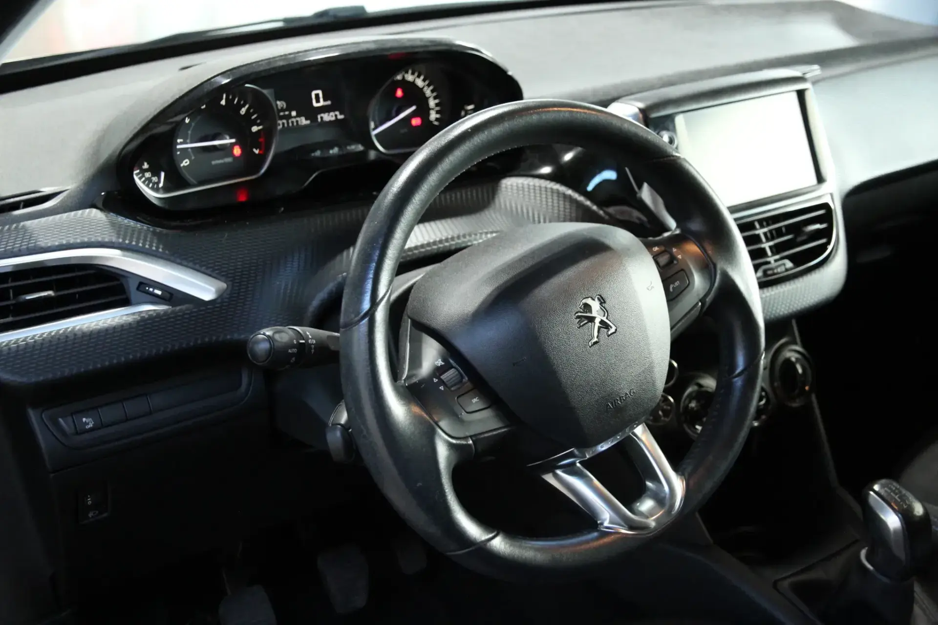 Peugeot 208 1.2 PureTech Style 2