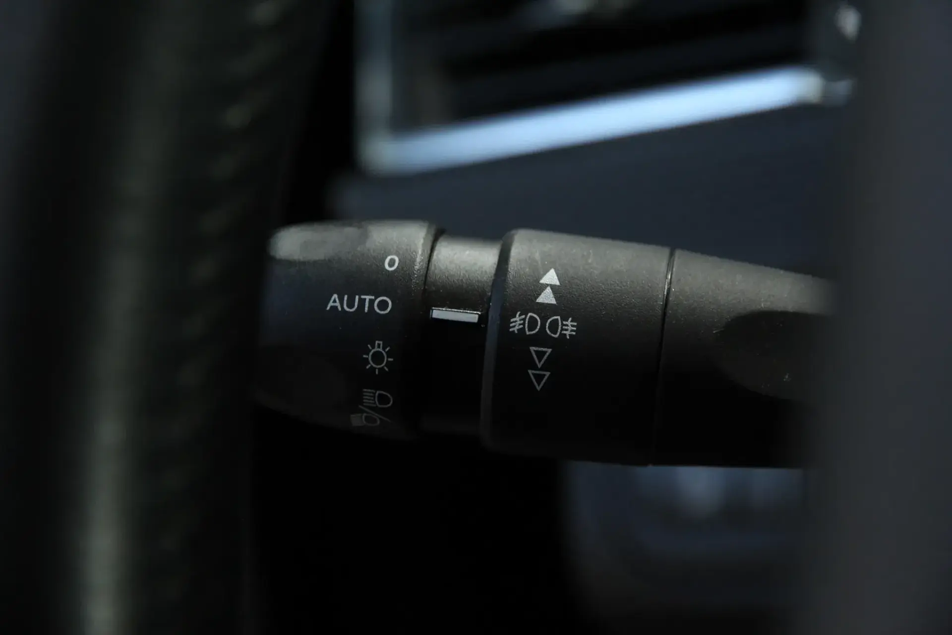Peugeot 208 1.2 PureTech Style 10