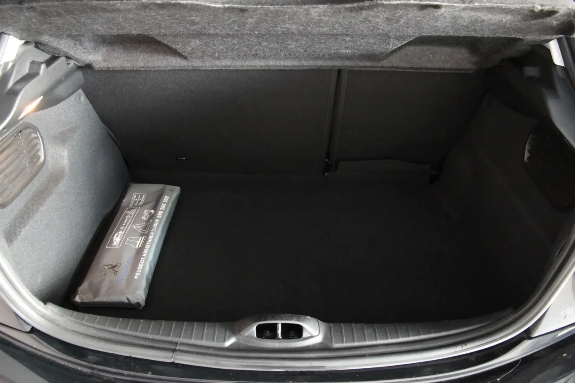 Peugeot 208 1.2 PureTech Style 15